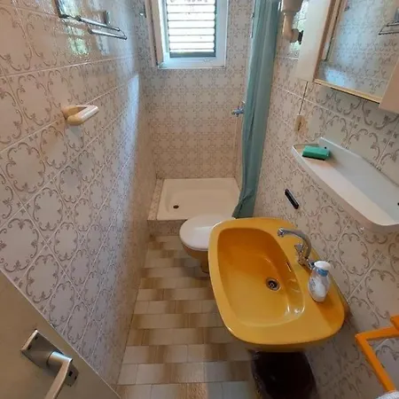 Apartment With Parking Space - 27869 *